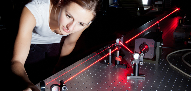 En légère perte de vitesse en Suisse, l'apprentissage doit se réinventer